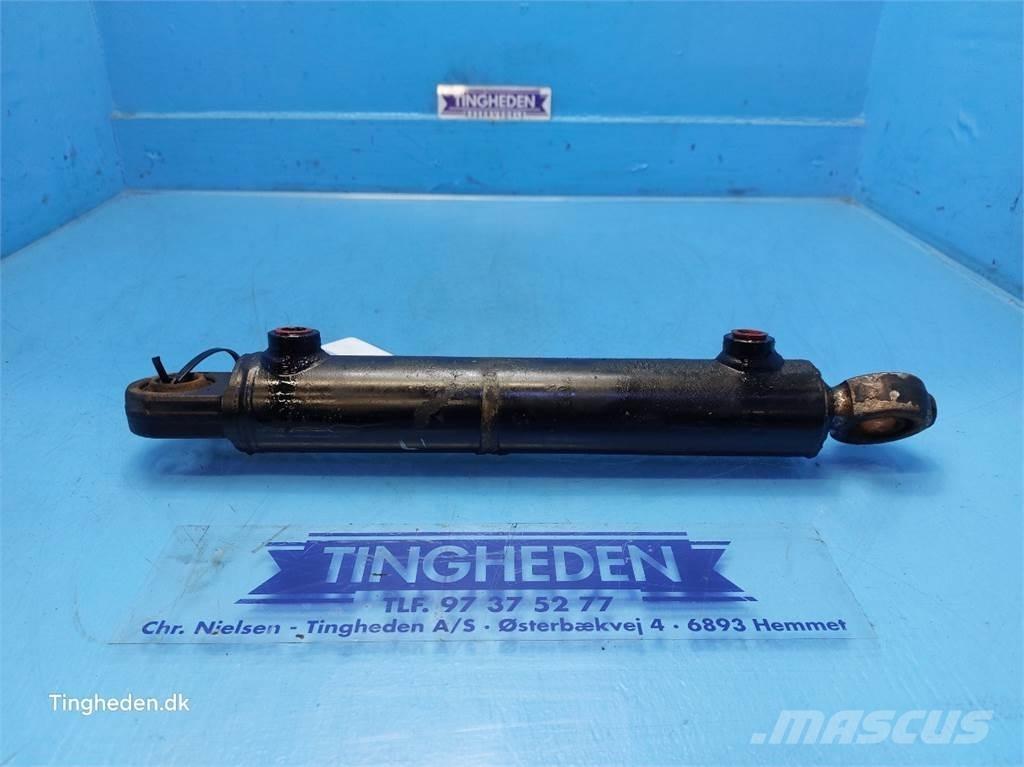 CASE Farmall 95A Hidraulikos įrenginiai