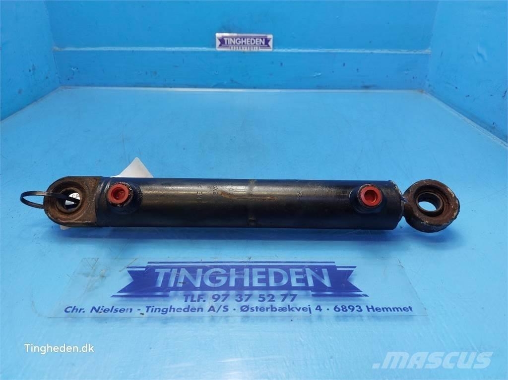 CASE Farmall 95A Hidraulikos įrenginiai