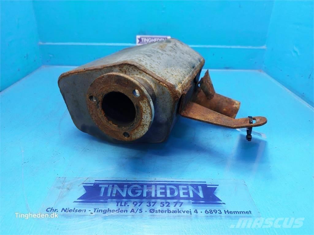 CASE Farmall 95A Varikliai