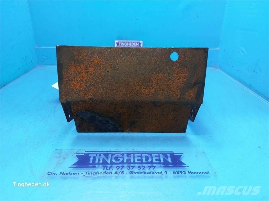 CASE Farmall 95A Kiti naudoti traktorių priedai