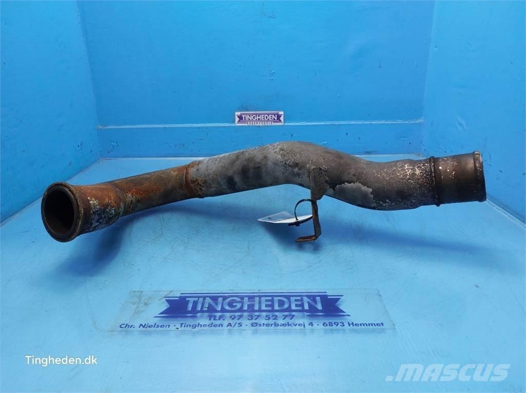 CASE Farmall 95A Varikliai