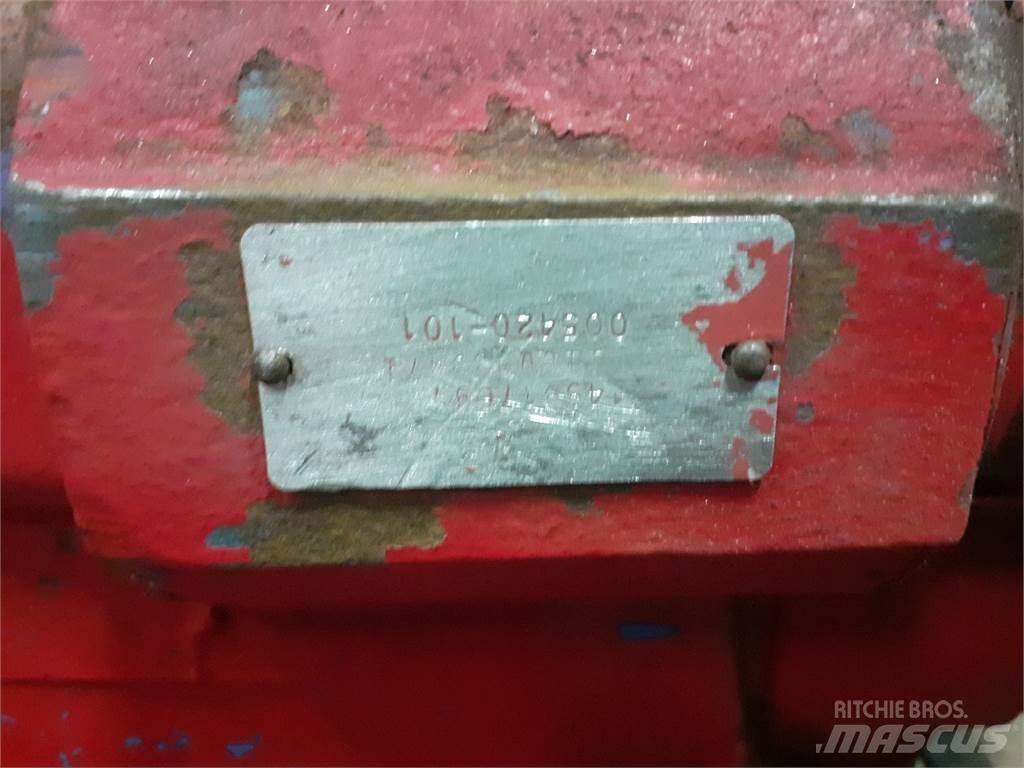 Case IH 1460 Hidraulikos įrenginiai