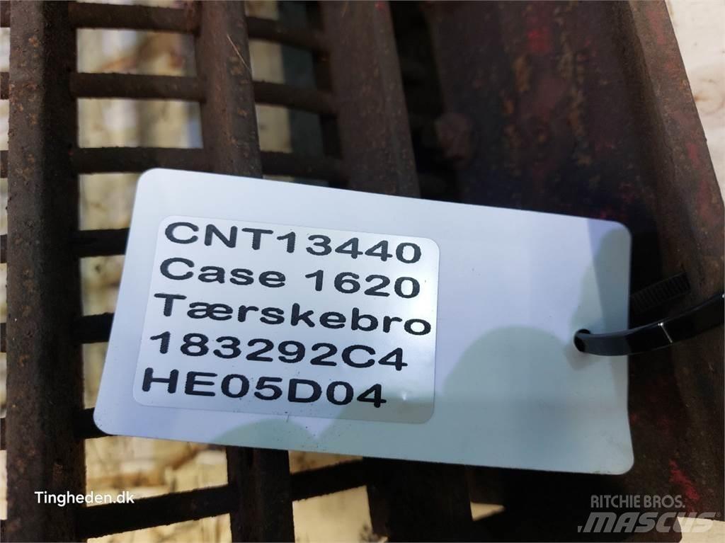 Case IH 1620 Derliaus nuėmimo kombainų priedai