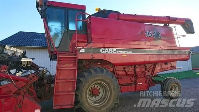 Case IH 1640 Derliaus nuėmimo kombainai