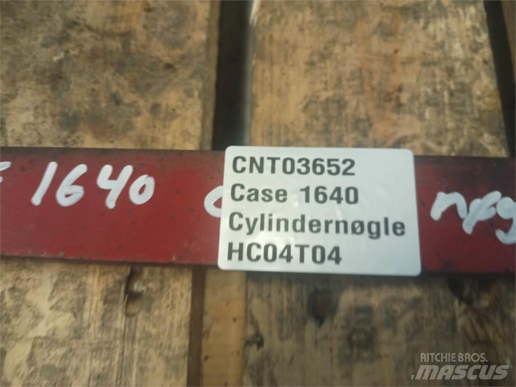 Case IH 1640 Derliaus nuėmimo kombainų priedai