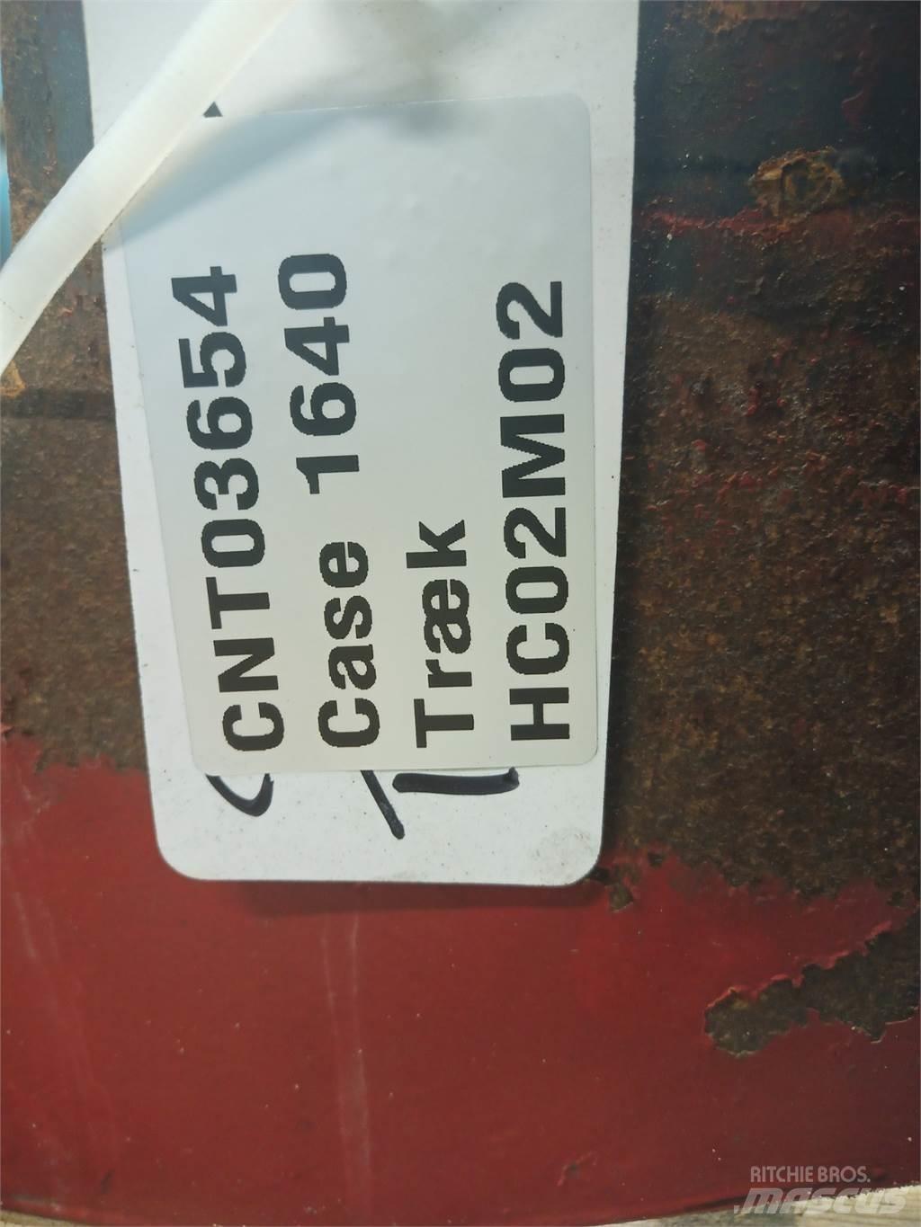 Case IH 1640 Derliaus nuėmimo kombainų priedai