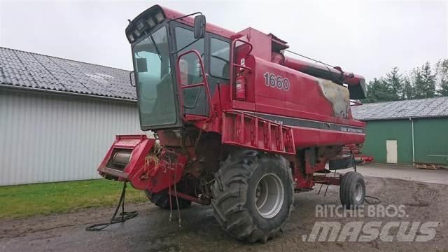 Case IH 1660 Derliaus nuėmimo kombainai