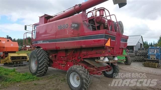 Case IH 1680 Derliaus nuėmimo kombainai