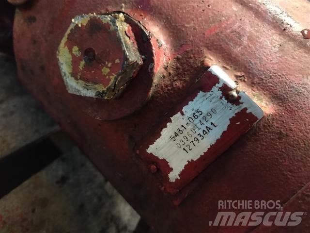 Case IH 2188 Hidraulikos įrenginiai