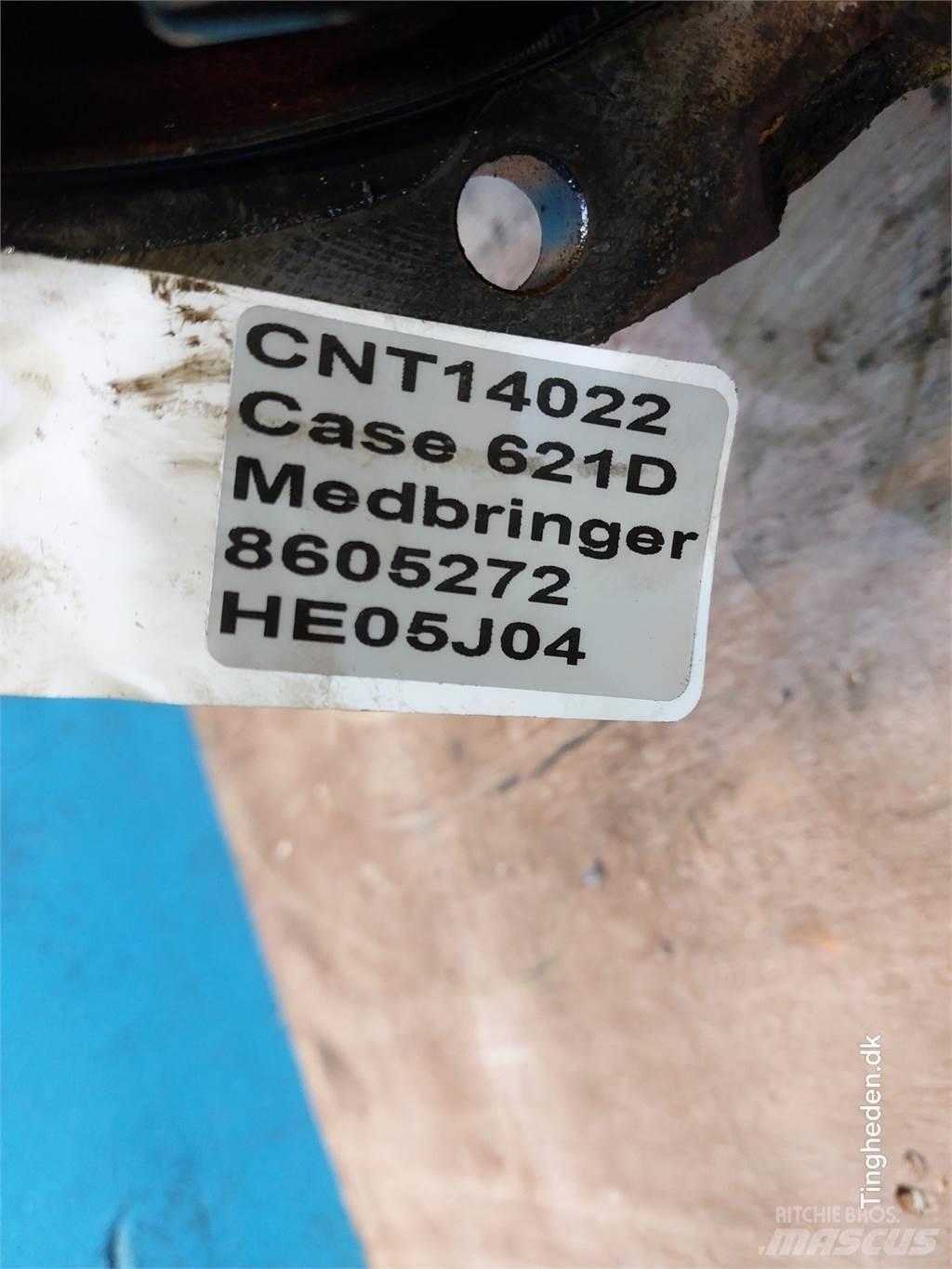 Case IH 621D Ašys