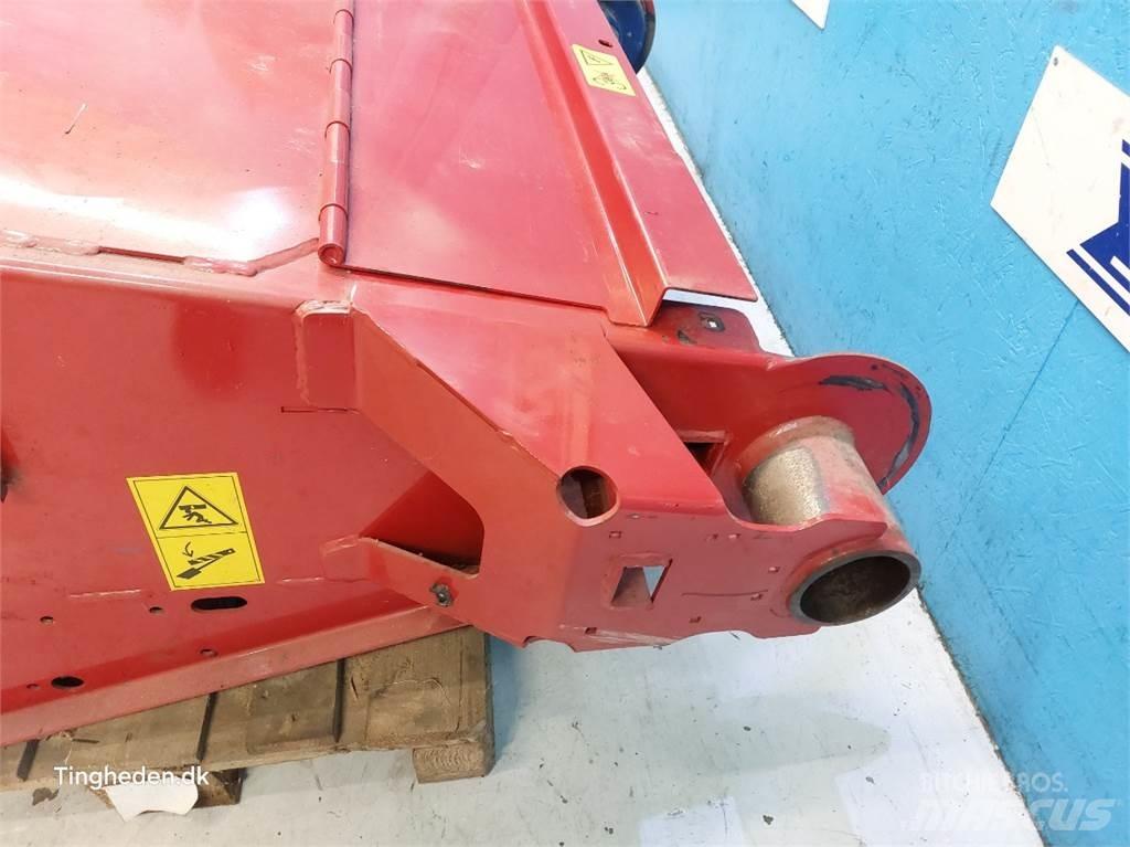Case IH 7130 Derliaus nuėmimo kombainų priedai