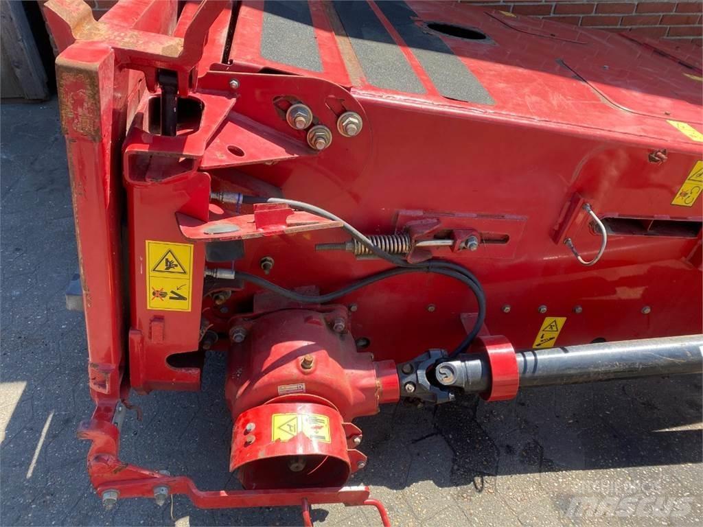Case IH 8010 Derliaus nuėmimo kombainų priedai