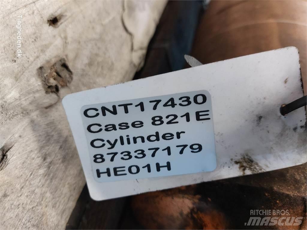 Case IH 821E Hidraulikos įrenginiai