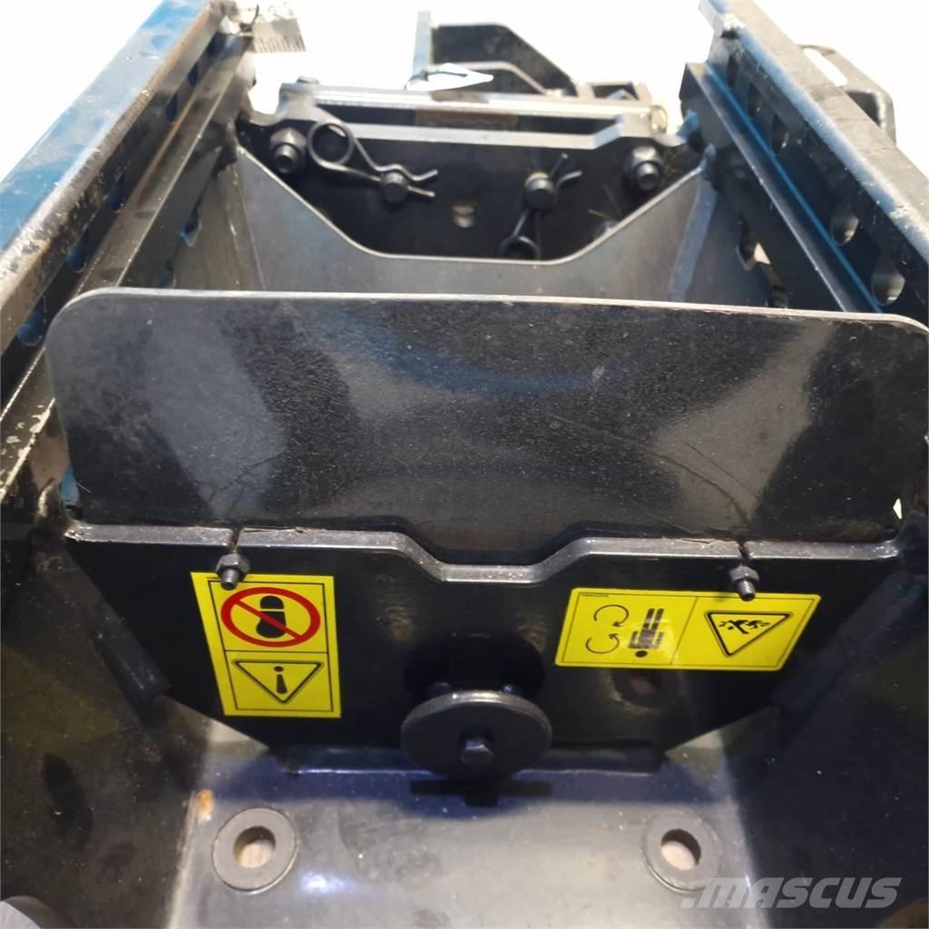 CASE Luxxum 120 Kiti naudoti traktorių priedai