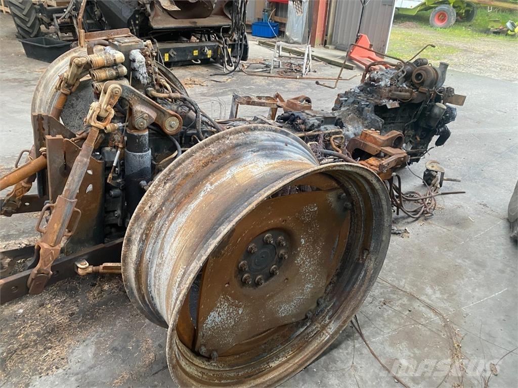 CASE Maxxum 115 Traktoriai
