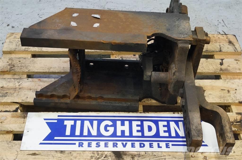 CASE Maxxum 115 Kiti naudoti traktorių priedai