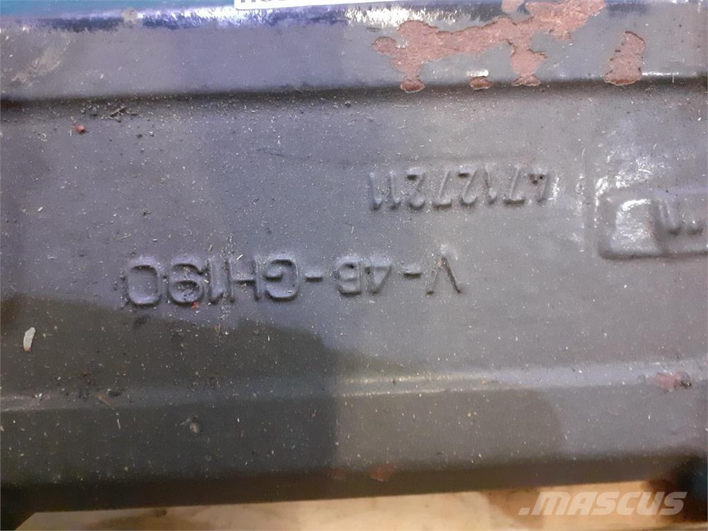 CASE MXM 190 Kiti naudoti traktorių priedai