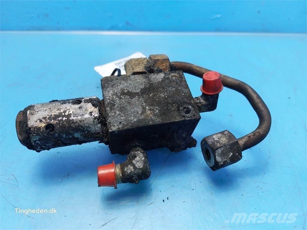 CASE Puma 185 Hidraulikos įrenginiai