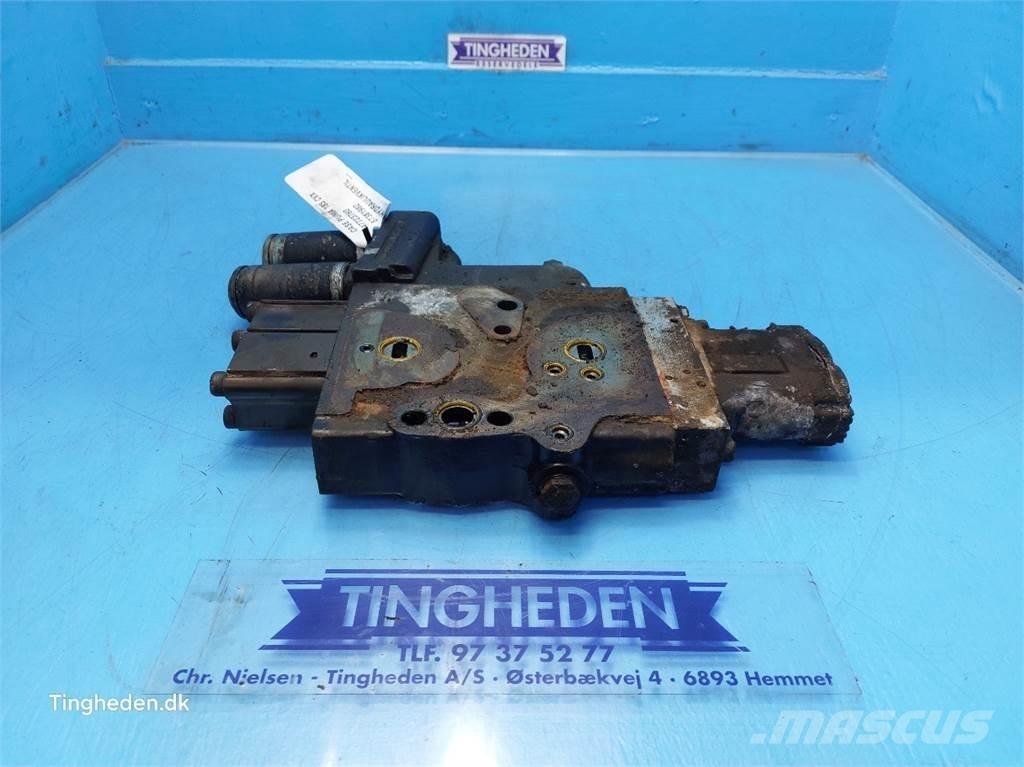 CASE Puma 185 Hidraulikos įrenginiai