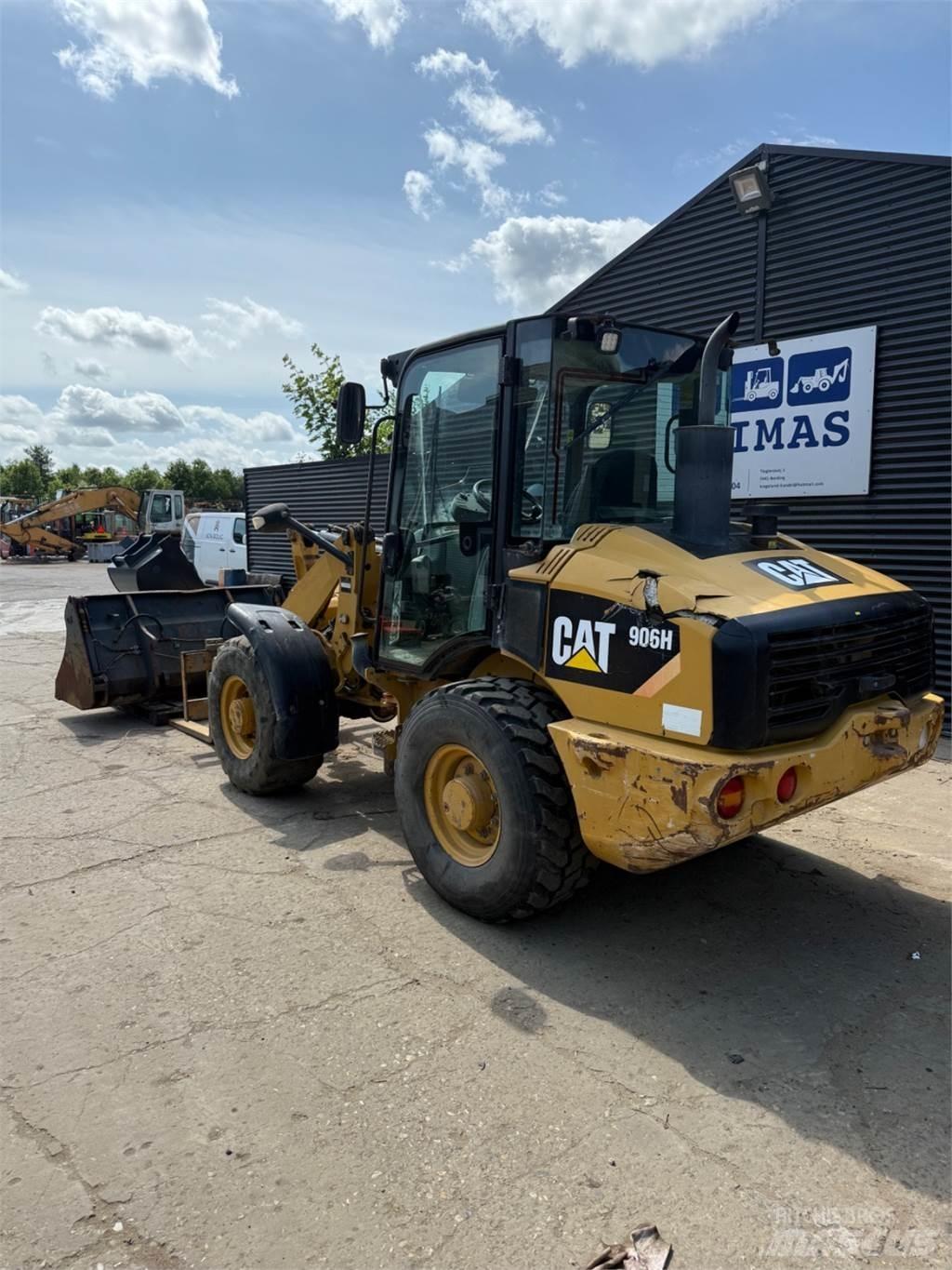 CAT 906H Naudoti ratiniai krautuvai