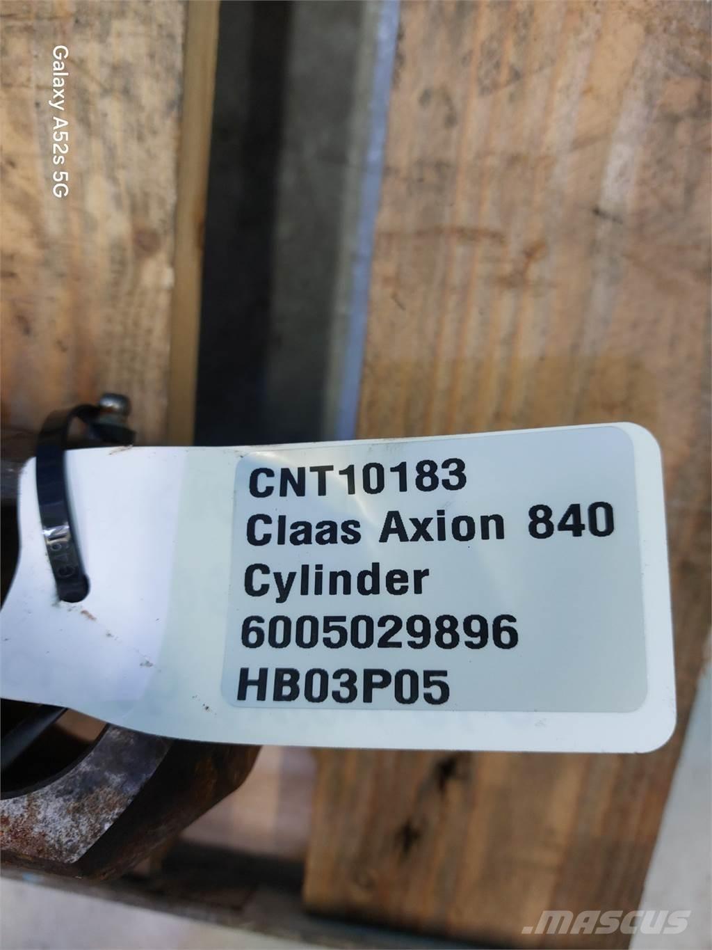 CLAAS Axion 840 Hidraulikos įrenginiai