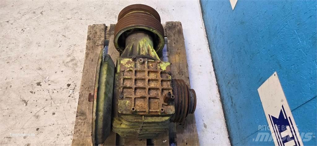 CLAAS Jaguar 695 Šieno ir pašarų ruošimo mašinų priedai