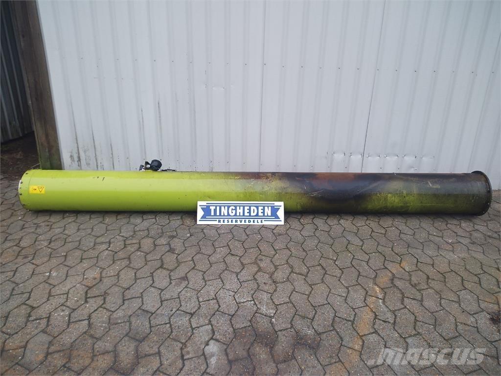 CLAAS Lexion 780 Derliaus nuėmimo kombainų priedai