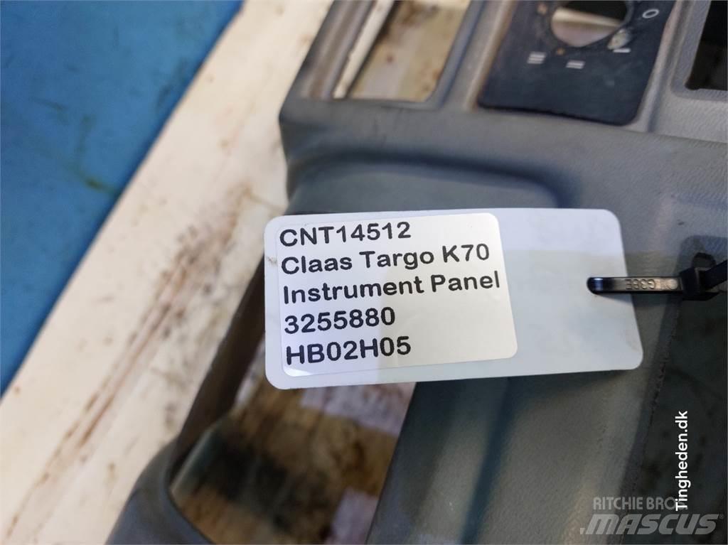 CLAAS Targo K70 Kabinos ir interjeras