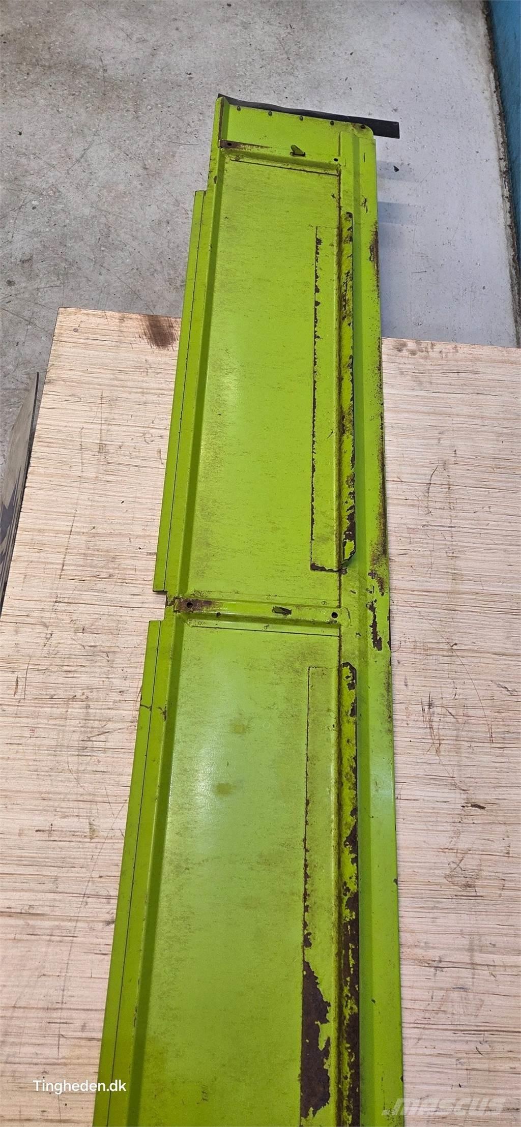 CLAAS V900 Derliaus nuėmimo kombainų priedai