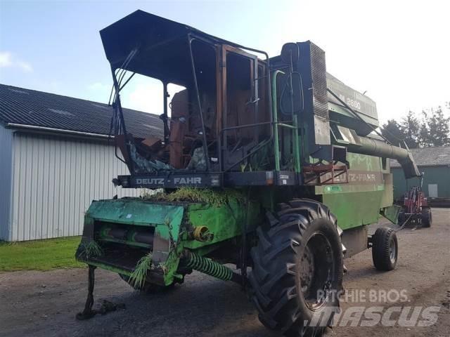 Deutz-Fahr M2680 Derliaus nuėmimo kombainai