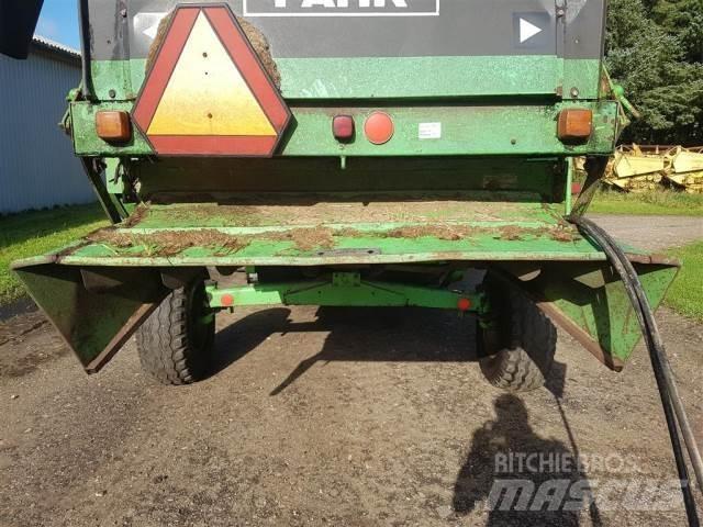 Deutz-Fahr M2680 Derliaus nuėmimo kombainų priedai