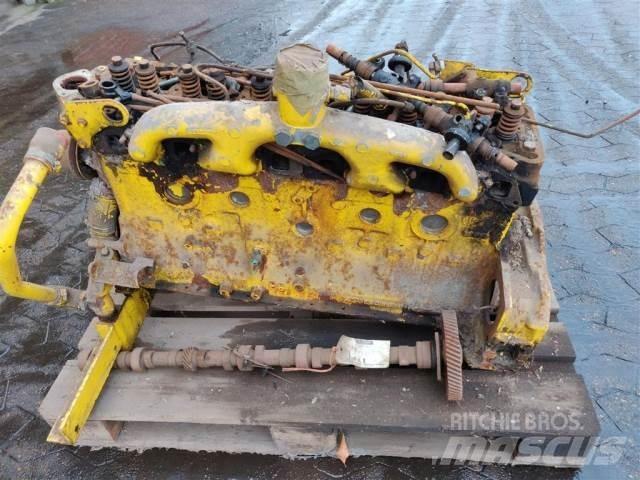 Ford 2715E Varikliai