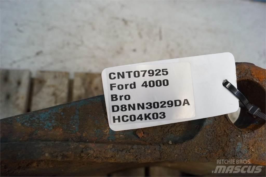 Ford 4000 Kiti naudoti traktorių priedai