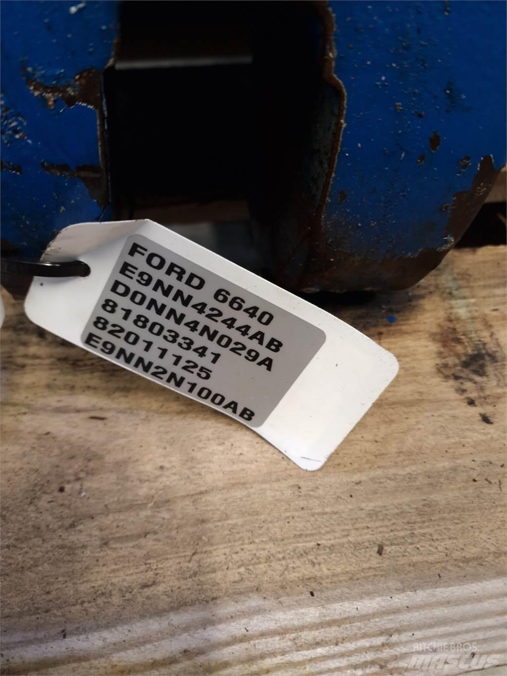 Ford 6640 Kiti naudoti traktorių priedai