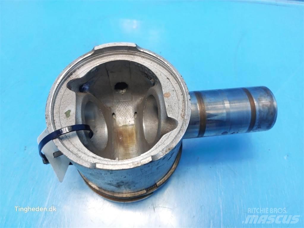 Ford 678 HT Varikliai