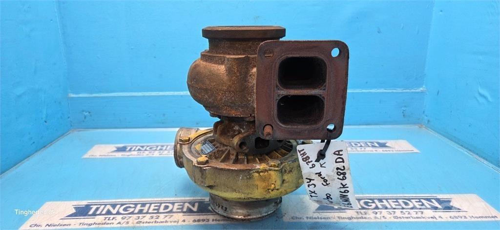 Ford 678 HT Varikliai
