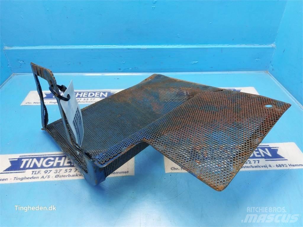 Ford 7700 Kiti naudoti traktorių priedai
