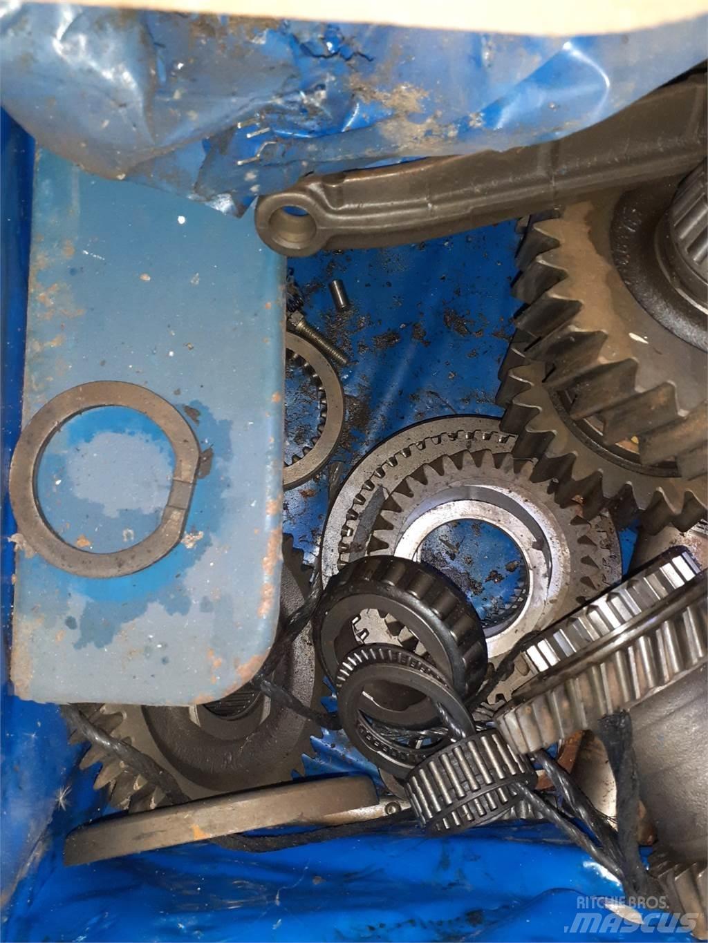 Ford 7710 Transmisijos