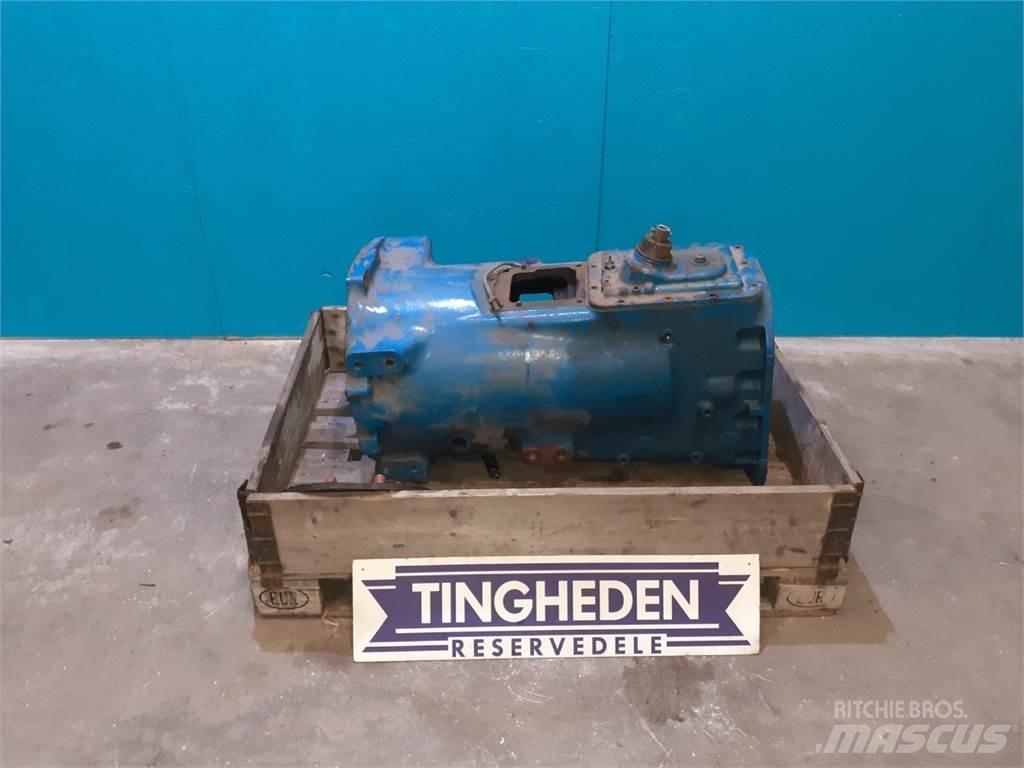 Ford 8210 Transmisijos