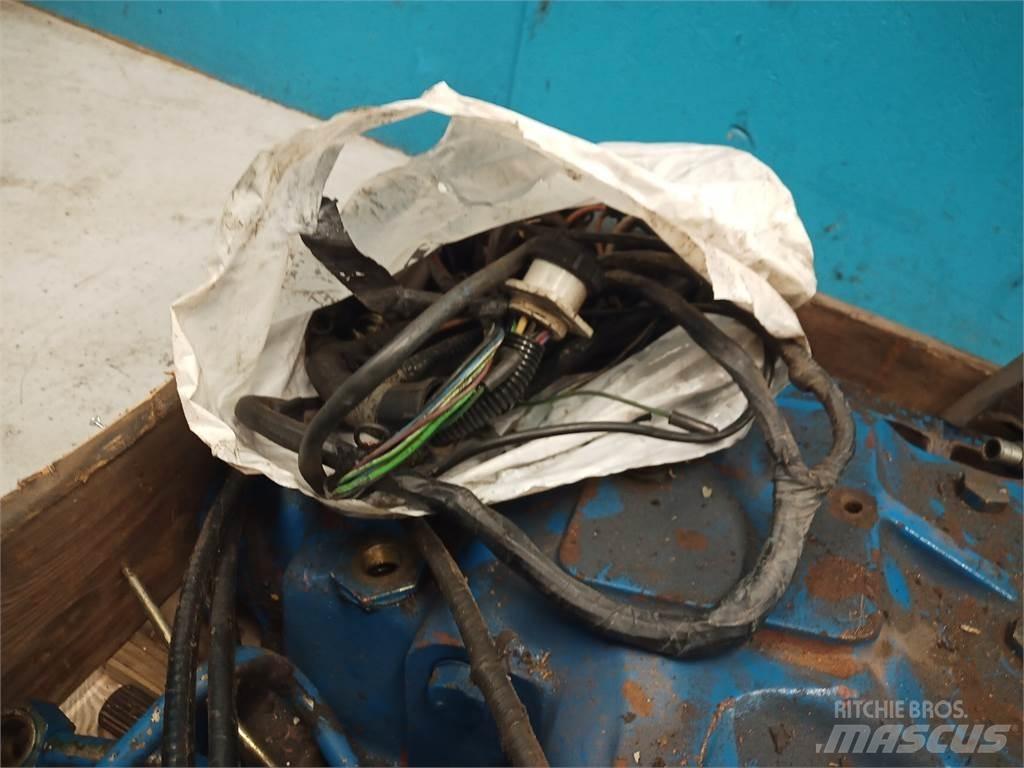 Ford 8210 Transmisijos