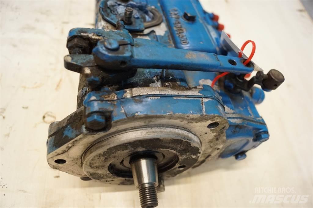 Ford 8210 Varikliai