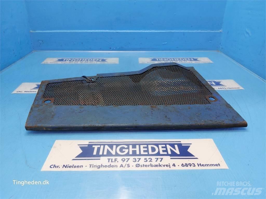 Ford 8210 Kiti naudoti traktorių priedai