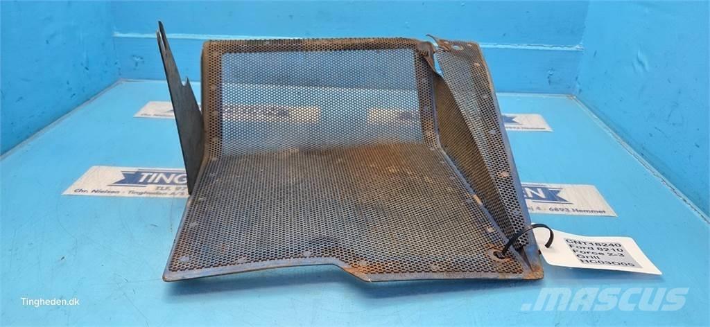 Ford 8210 Kiti naudoti traktorių priedai