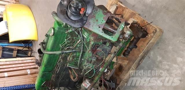 Ford 826F Varikliai
