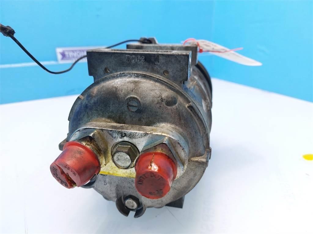 Gehl AL750 Kabinos ir interjeras