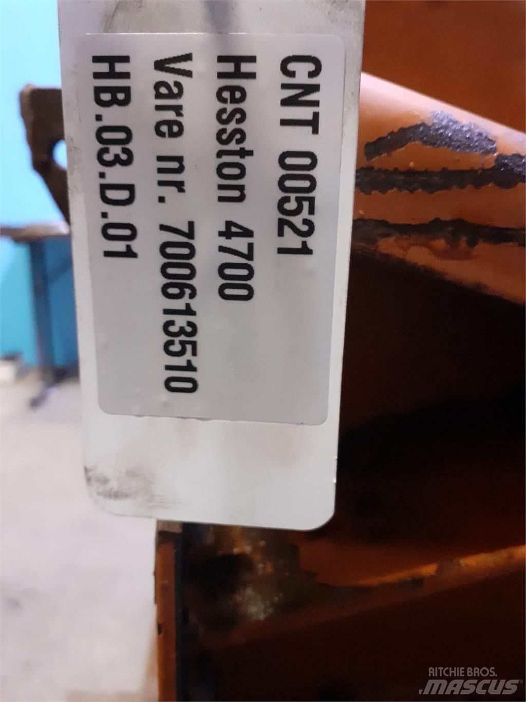 Hesston 4700 Kiti pašarų derliaus nuėmimo įrengimai
