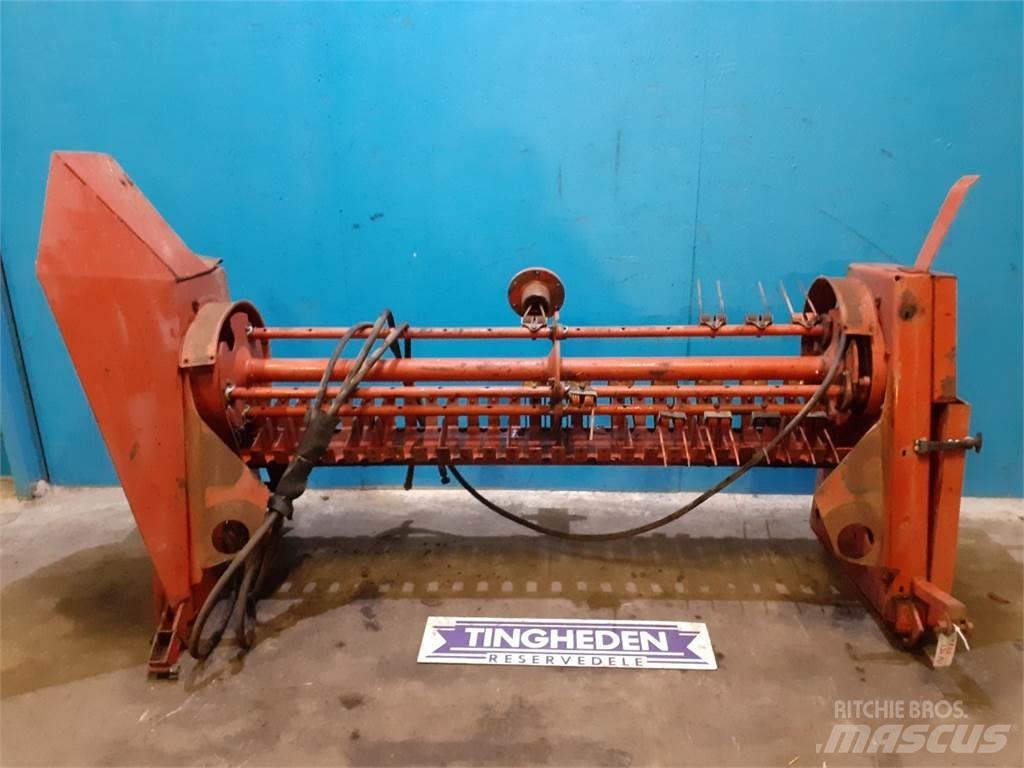 Hesston 4700 Žemės ūkis - Kita