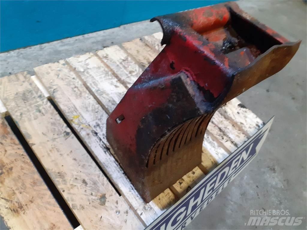 Hesston 4700 Derliaus nuėmimo kombainų priedai