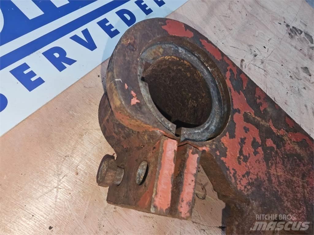Hesston 4700 Kiti pašarų derliaus nuėmimo įrengimai