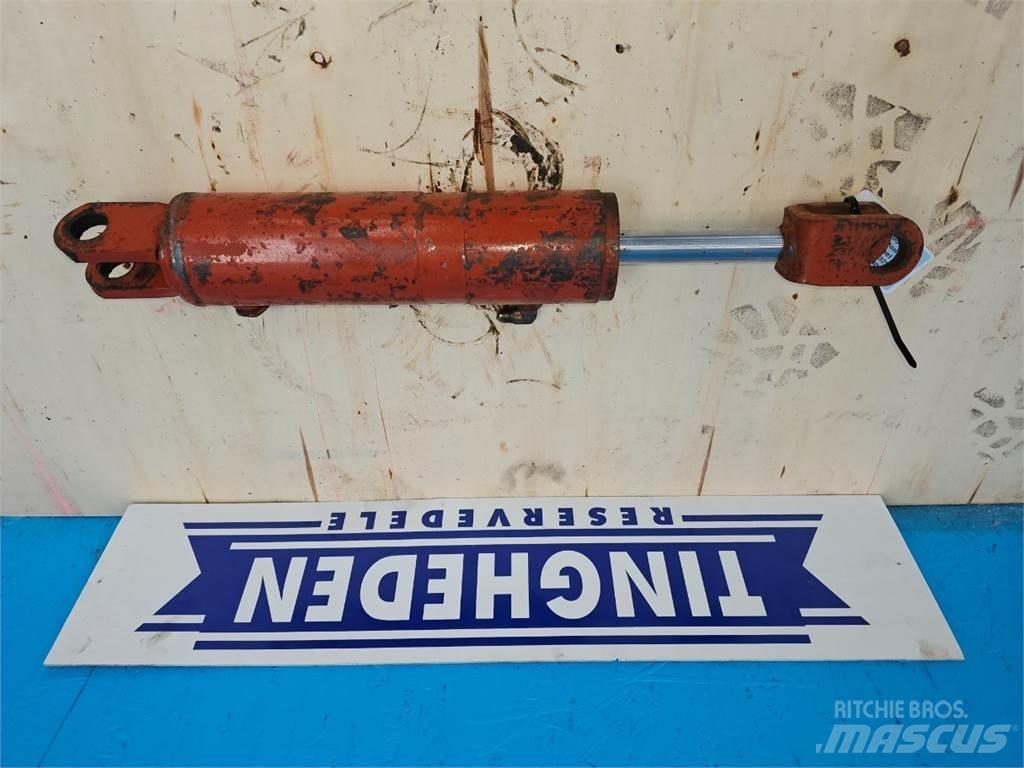 Hesston 4700 Hidraulikos įrenginiai